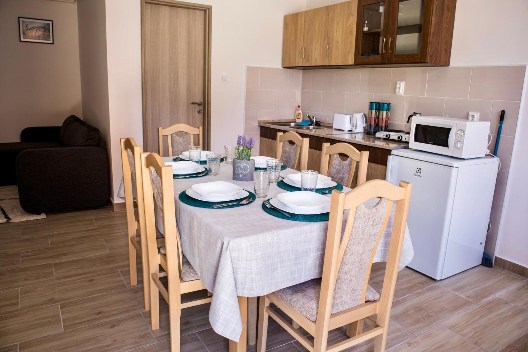 Izisz Apartman Matraterenye Екстериор снимка